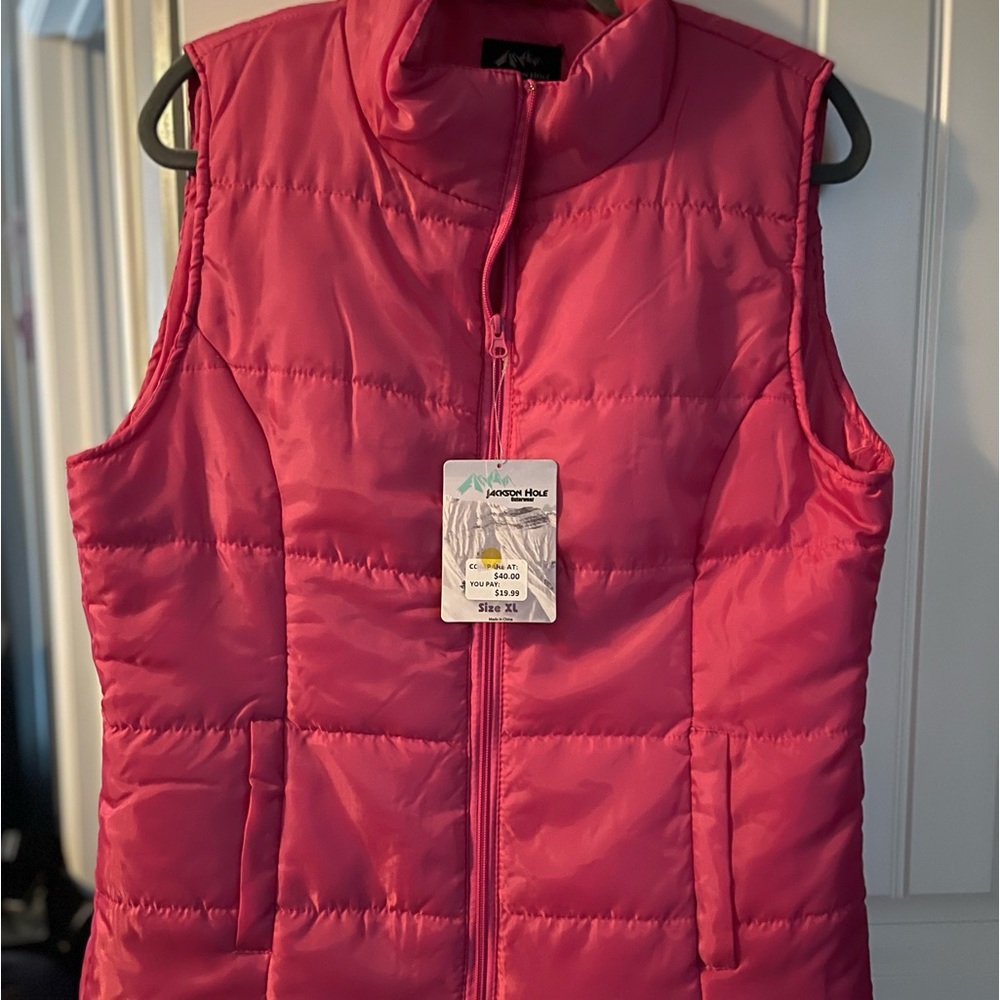 NWT Jackson Hole Lightweight Pink Vest  Size XL Bust 38"